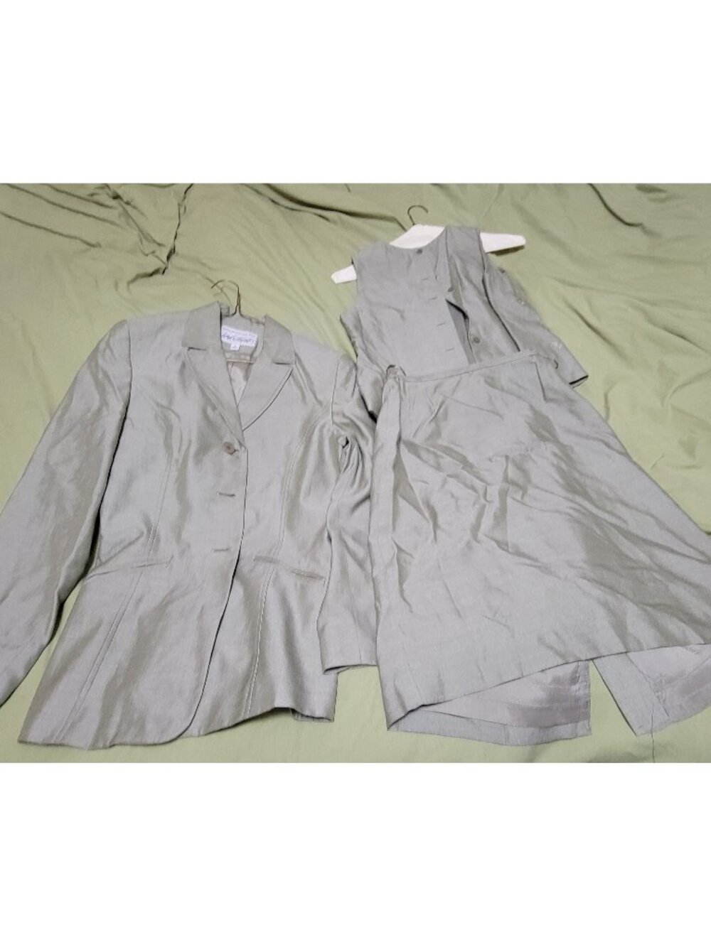Sage Three Piece Suit Lord and Taylor with Decorative Vest Back Size 8